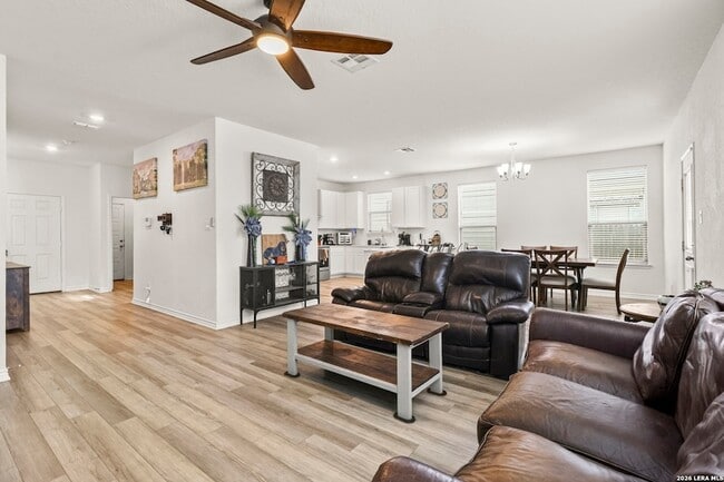 Building Photo - 355 Deer Crest Dr