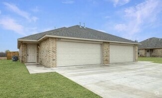 Building Photo - 1100 Ashton Ln