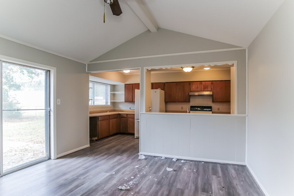 Building Photo - 200 Montrose Cir