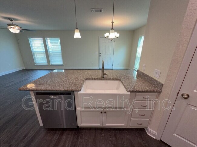 Building Photo - 4393 Village Oak Ln
