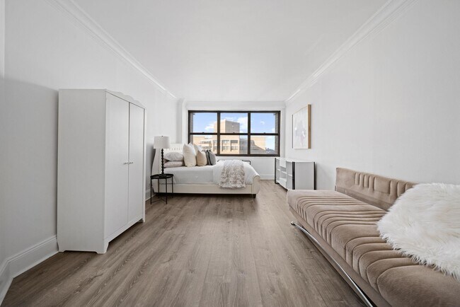 Building Photo - 7002 JFK Blvd E