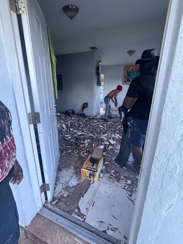 Building Photo - 2910 NW 47th St