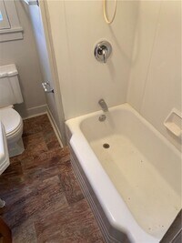 Building Photo - 287 Maplewood Ave