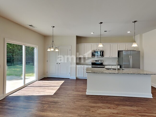 Building Photo - 1125 Amberly Wy