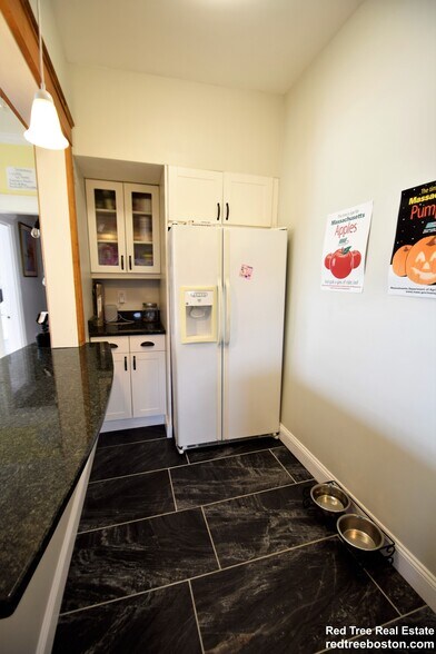 Building Photo - 29 Page St