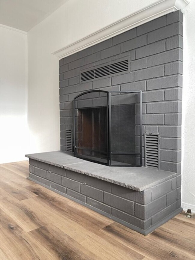 Building Photo - South 2nd- 4 Bed 2 Bath Remodeled Home in El Cajon!