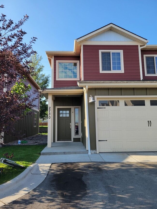 Building Photo - MOVE IN TODAY Beautiful 3 Bedroom 2 Bathroom Condo