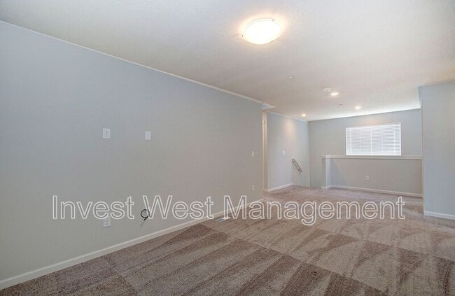 Building Photo - 6834 N 89th Loop