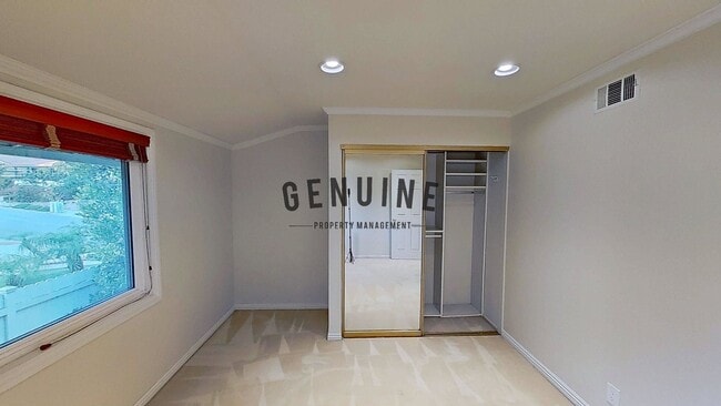 Building Photo - Large 4 Bedroom House with Pebble Bottom Pool - Backyard Oasis!