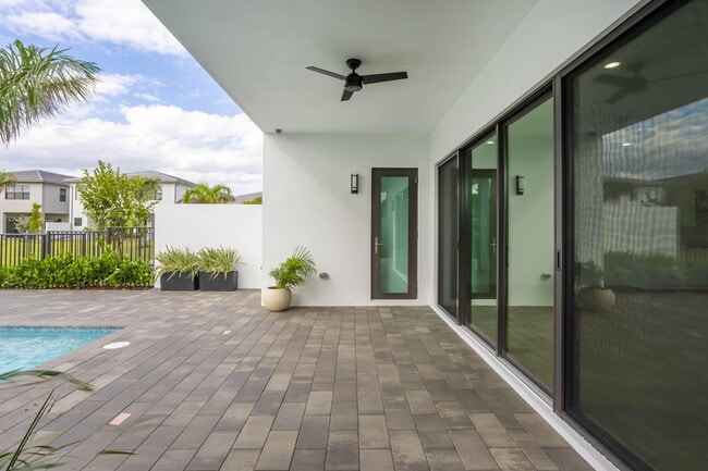 Building Photo - 21049 Violet Flds Wy