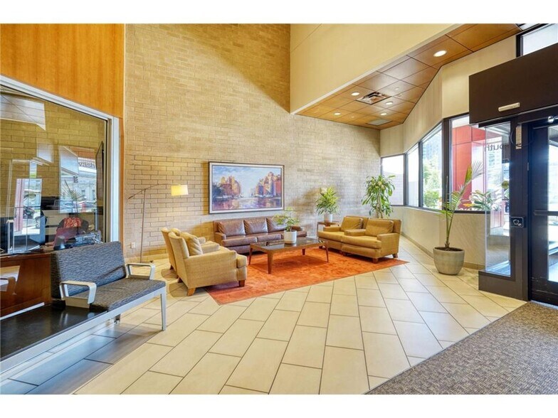 Building Photo - 121 Washington Ave S