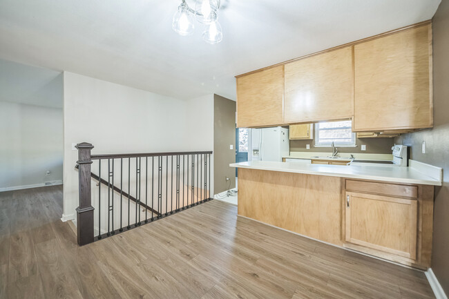 Dining room and kitchen - 10482 Hoyt St