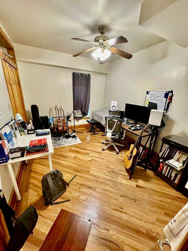Building Photo - 1229 S 47th St
