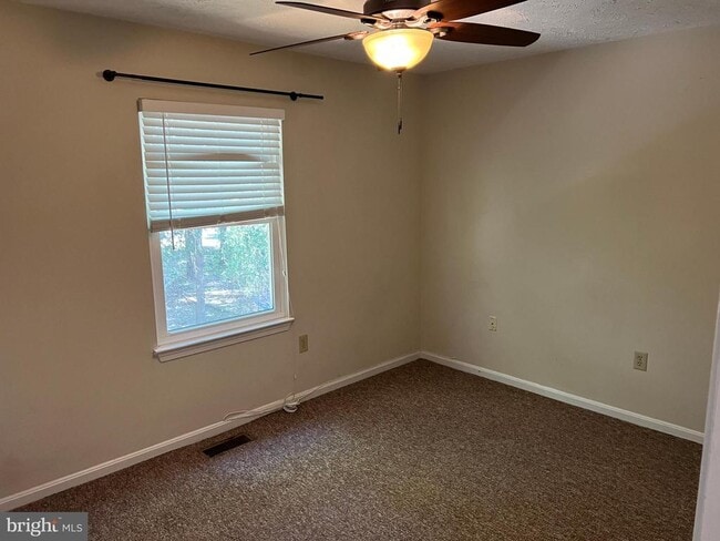 Building Photo - 6638 Antelope Ct
