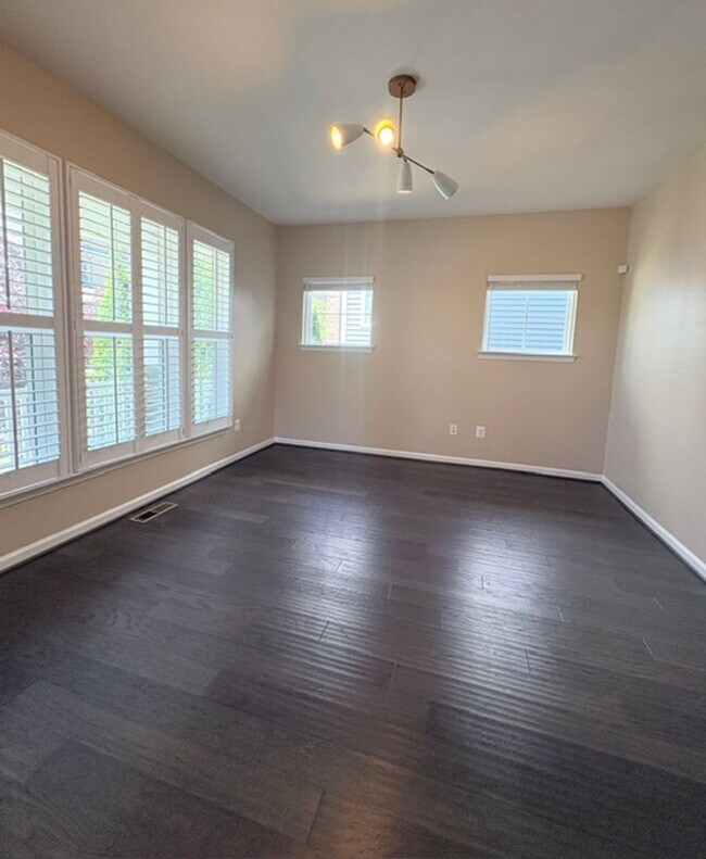 Building Photo - 22110 Fulmer Ave