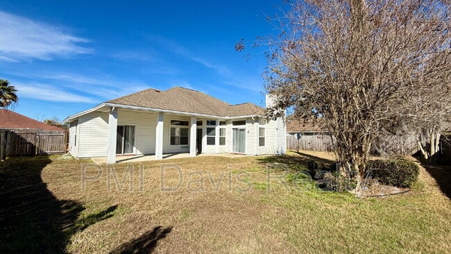 Building Photo - 1771 Pickwick Pl