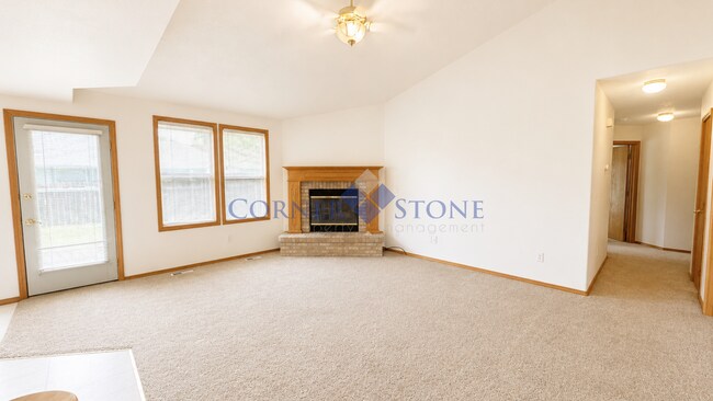 Building Photo - 5537 N Tumbleweed Pl