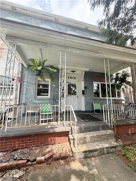 Building Photo - 1412 Main St