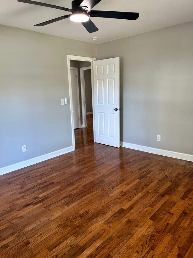 Building Photo - 5305 Bayleaf Dr