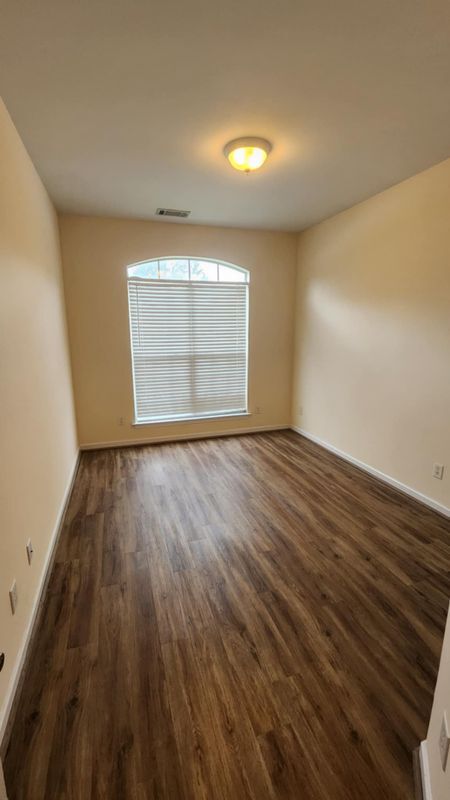 Building Photo - 299 High Ridge Dr