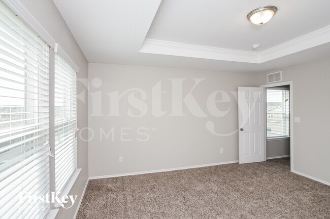Building Photo - 11726 Silver Field