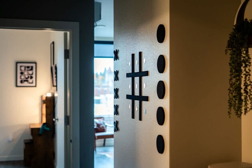 Building Photo - 1229 W 1st Ave