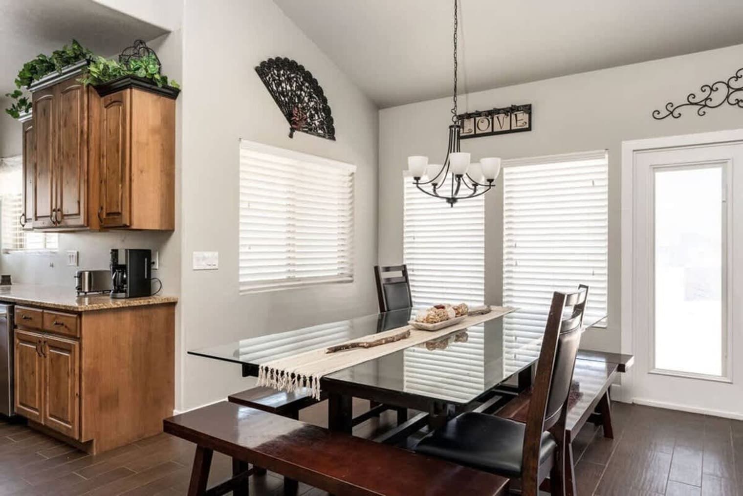 Building Photo - 358 S Wrangler Ct