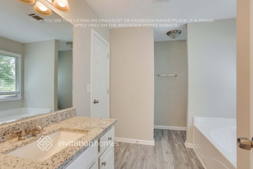 Building Photo - 156 Legacy Park Ln