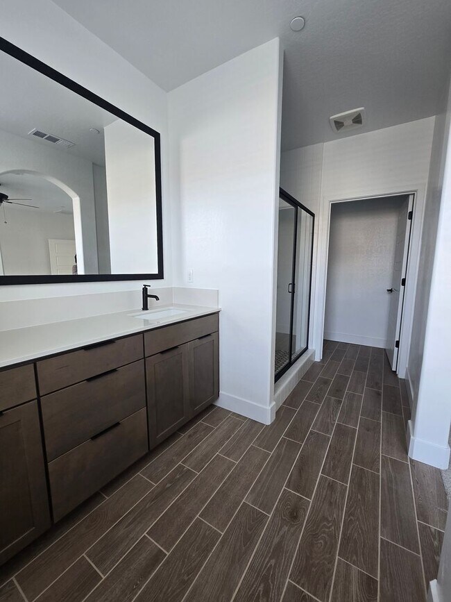 Building Photo - 5 BR 3 BA home available now