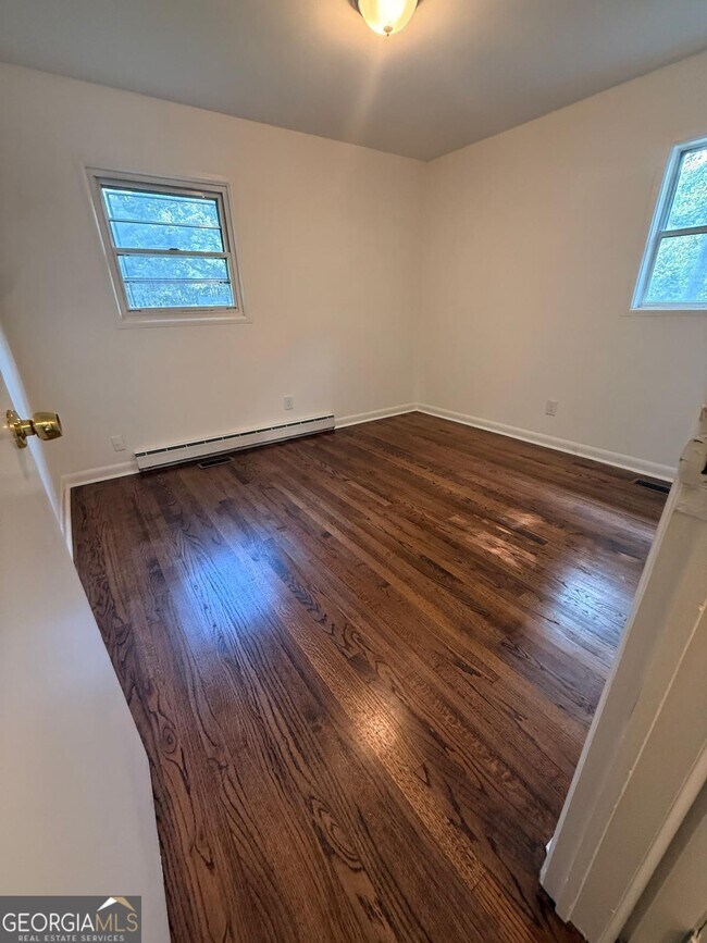 Building Photo - 6646 Wolf River Ct