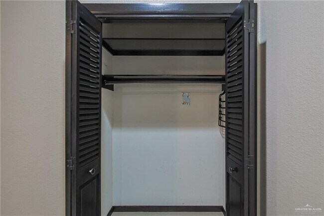 Building Photo - 45 Toronto Ave