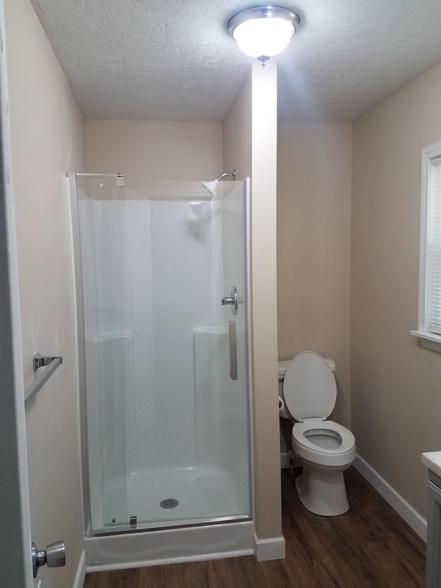 Master Bathroom - 157 Davis Ln