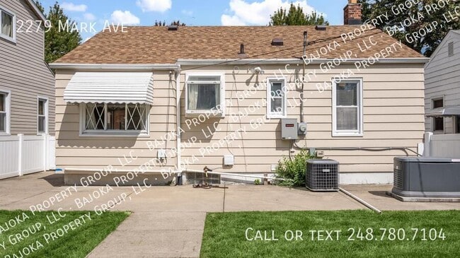 Building Photo - 2279 Mark Ave