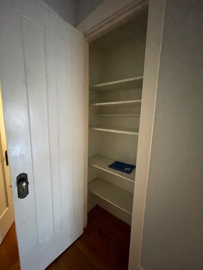 Linen closet - 5735 N Washtenaw Ave