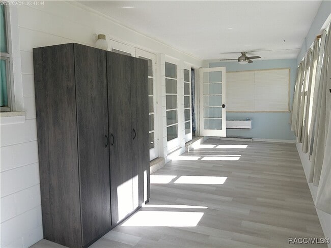 Building Photo - 1080 N Hollywood Cir