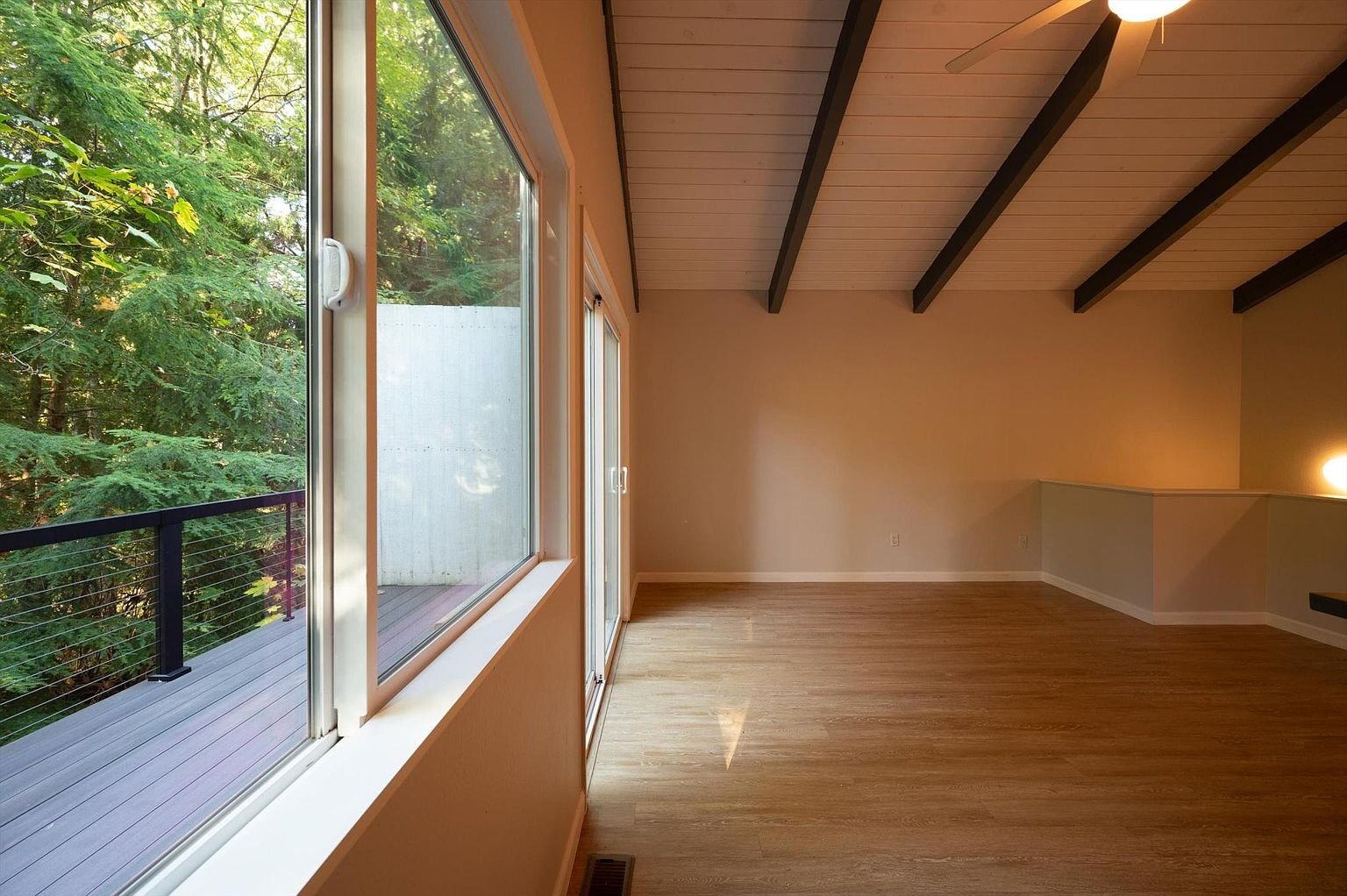 Building Photo - 136 Windward Dr