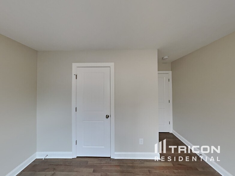 Building Photo - 335 Stonecrest Dr