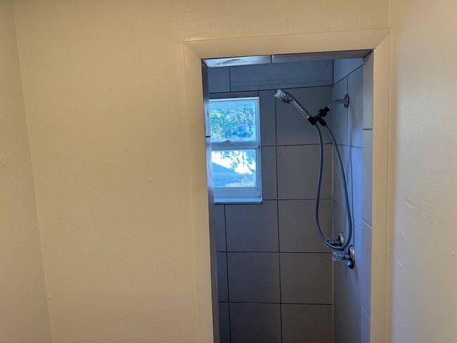 Building Photo - 623 Beckett Way