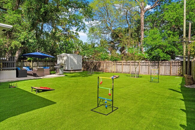 Building Photo - 1526 SW 20th Ave