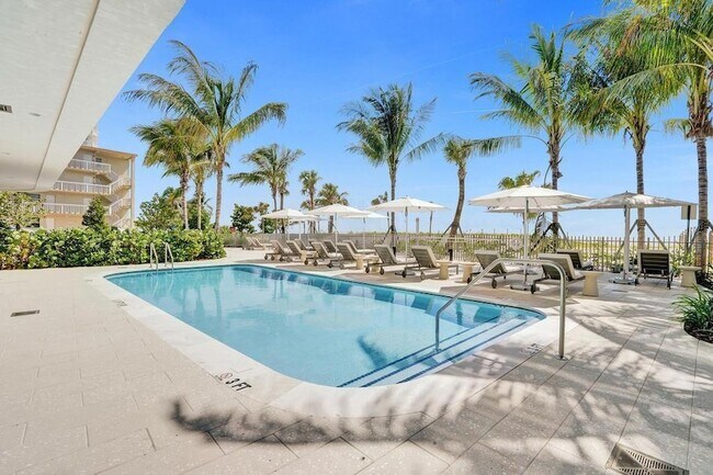 Building Photo - 900 N Ocean Blvd