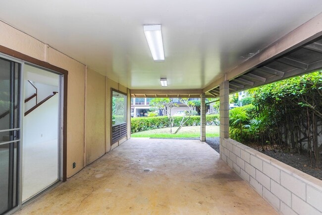 Building Photo - Kaneohe Woods – 3BR/2.5BA home with Mounta...