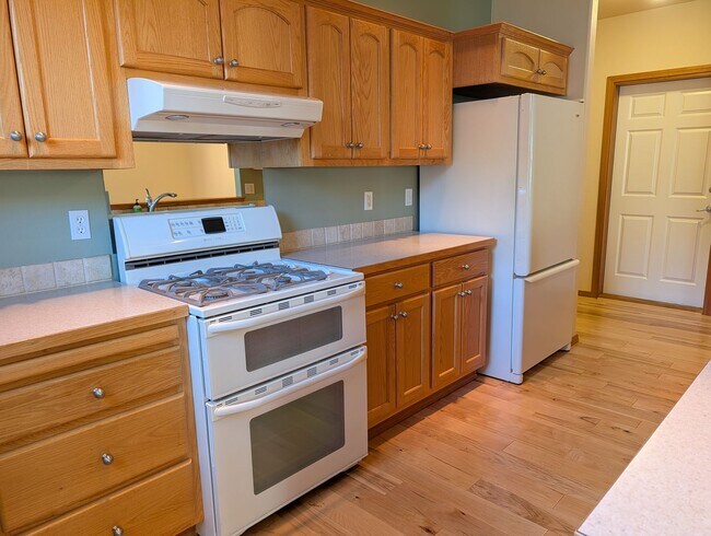 Building Photo - 2519 Stonebridge Way