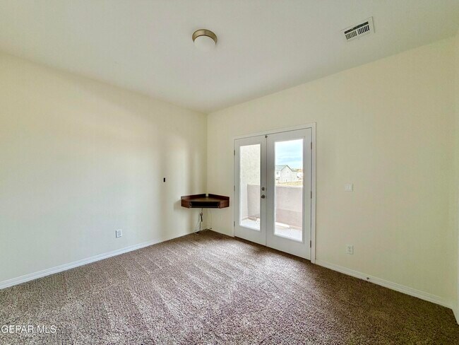 Building Photo - 122 Esther Trl