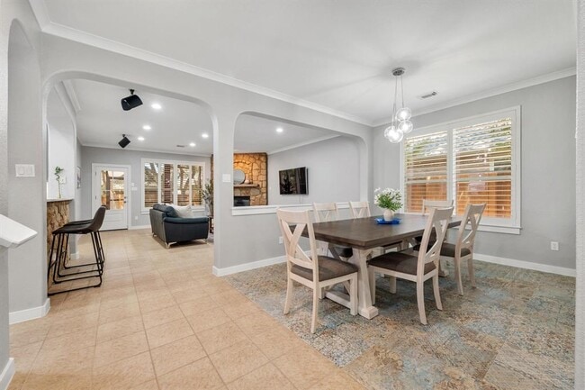 Building Photo - 10820 Sky Rock Dr
