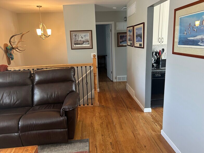 Building Photo - 1805 S Saulsbury Ct