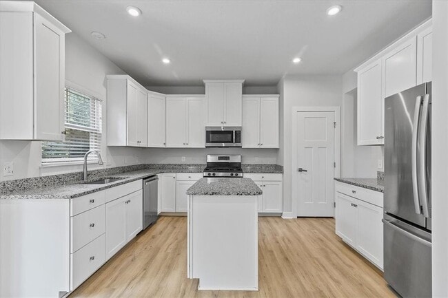 Building Photo - 118 Hamilton Dr