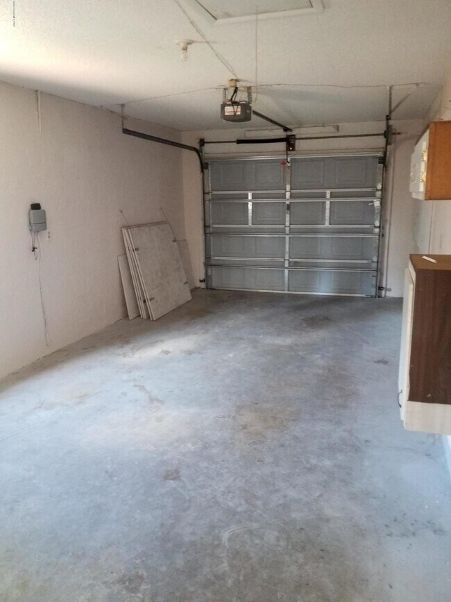 Building Photo - 6045 Cannon Ave