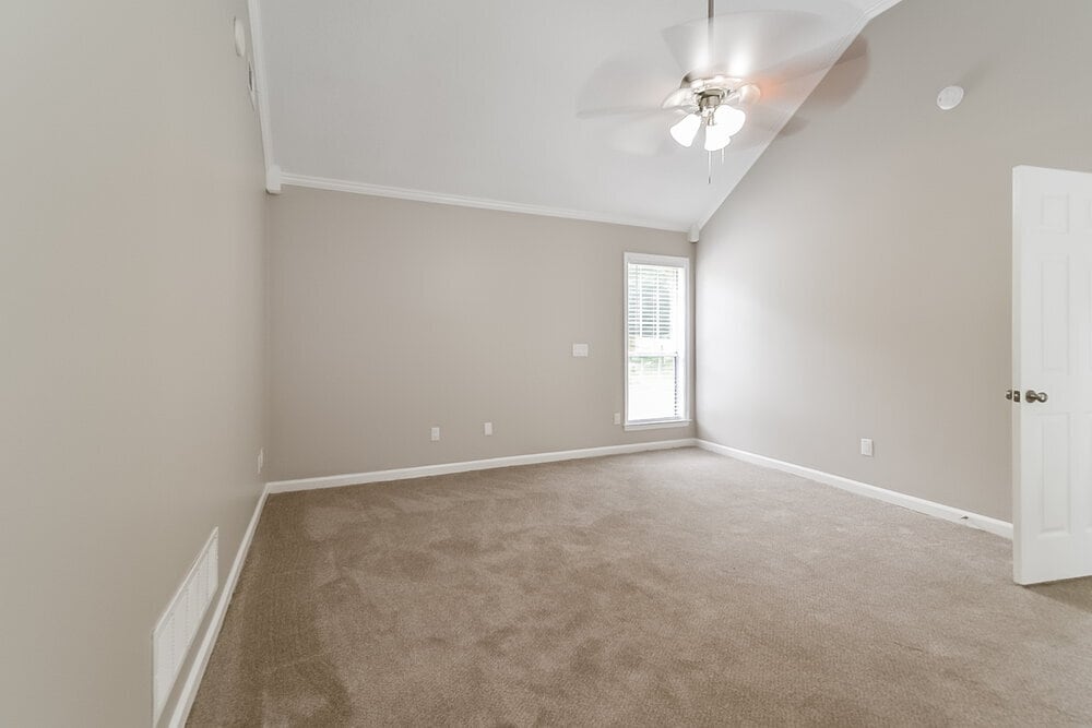 Building Photo - 4401 Okeechobee Dr
