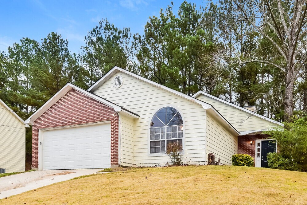 Building Photo - 3069 Oakvale Heights