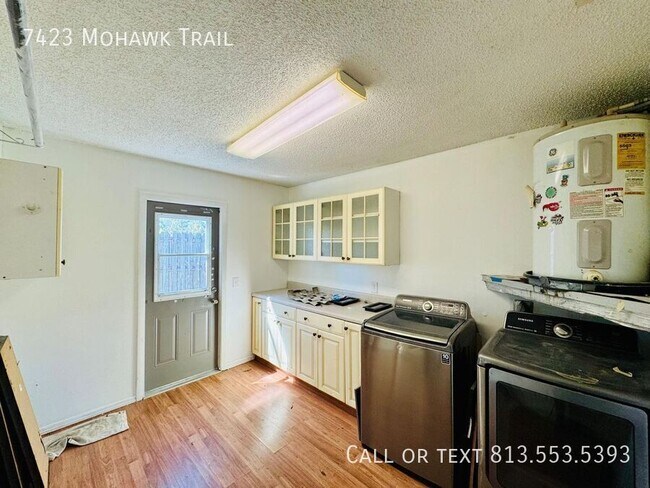 Building Photo - 7423 Mohawk Trail